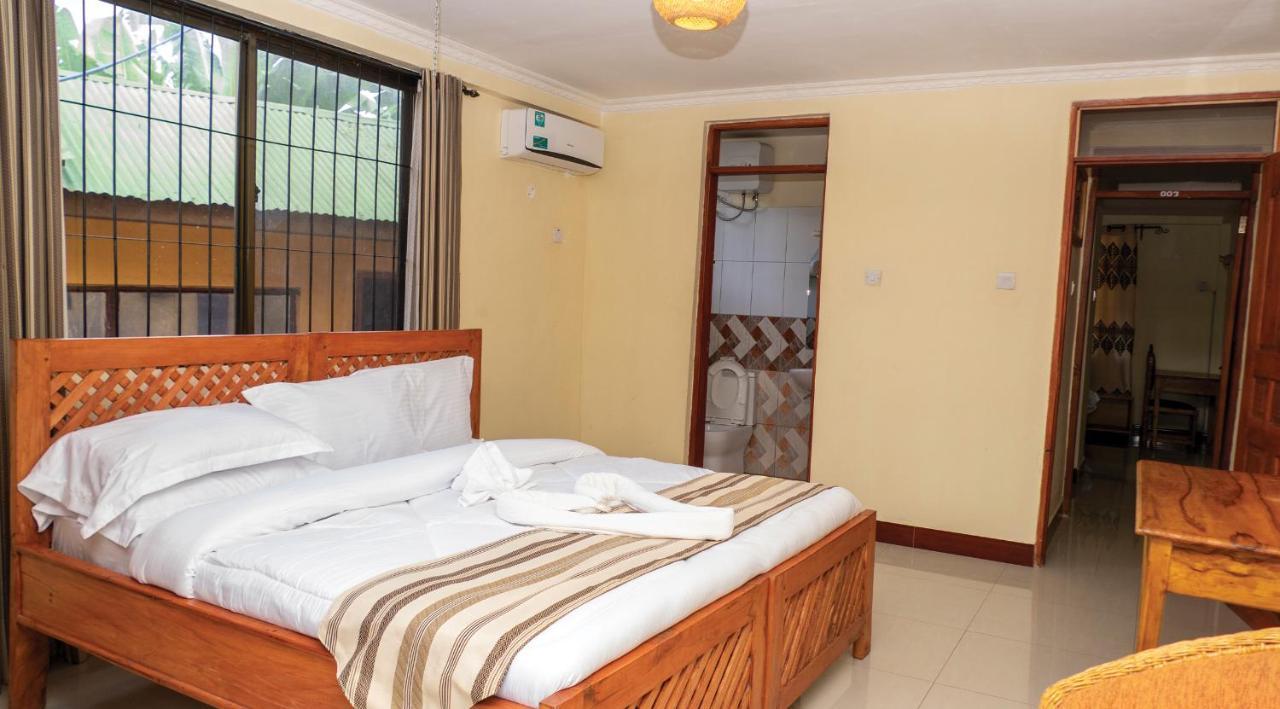Runako Lodge Arusha Quarto foto